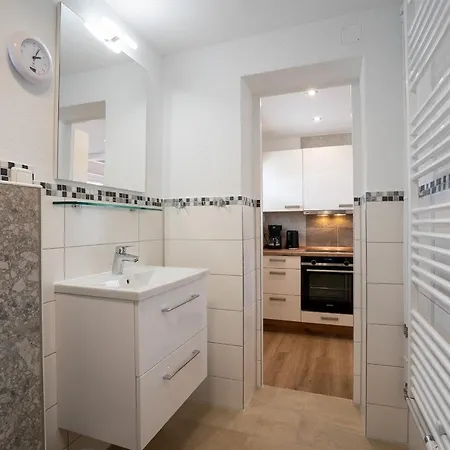 Str85a Strandleben *